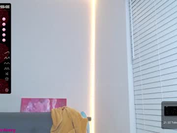girl cam all day petitebrat image #3119300