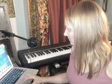 girl cam all day kaileeshy image #580345