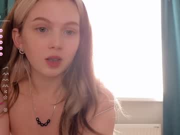 girl cam all day small_blondee image #5197788