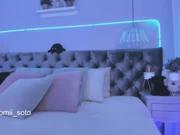 girl cam all day naomii_soto image #9663705