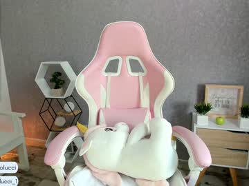 girl cam all day pavlovacoluccii_ image #1925035