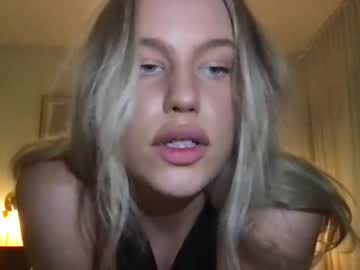 girl cam all day alexishemsworth image #6157413