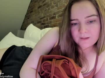 girl cam all day in_tune image #3482319