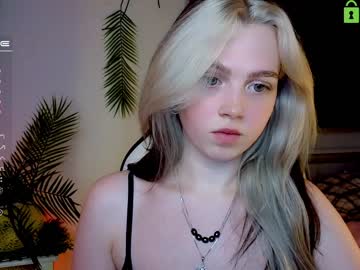girl cam all day small_blondee image #4859050