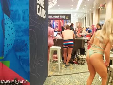 girl cam all day oliviaowens image #3455850