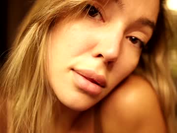 girl cam all day fantasystudiox image #2846575
