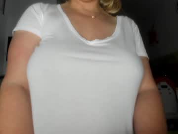 girl cam all day kiradivine image #3290566