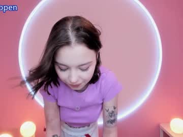 girl cam all day livermorai image #3223153