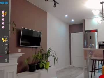 girl cam all day small_blondee image #2708238