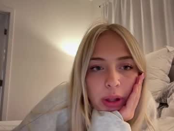 girl cam all day kittynoirx image #7966814