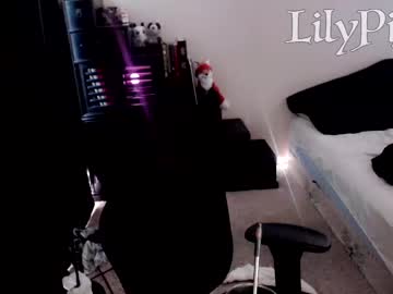 girl cam all day lilypixel image #1533141