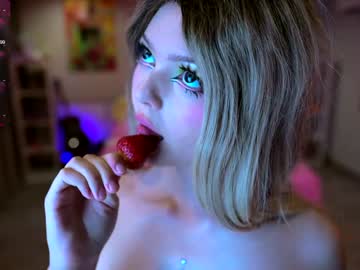 girl cam all day madnessalise image #6864952