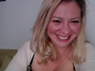 girl cam all day kiradivine image #1581738