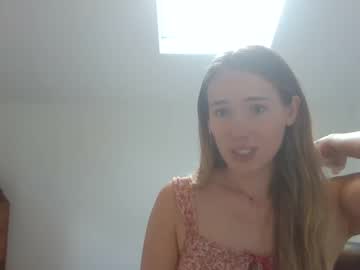 girl cam all day ivyyy1995 image #9295555