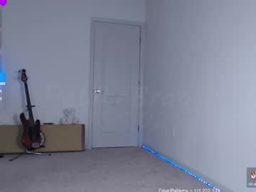 girl cam all day petitebrat image #9254976