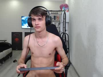 man cam all day sunny_dan image #7831570