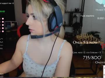 girl cam all day kimilee22 image #930483