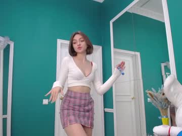 girl cam all day adelewilson__ image #854843