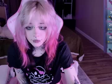 girl cam all day lollyshy__ image #8622854