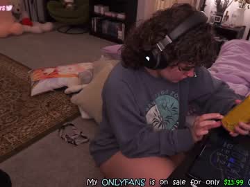 girl cam all day evelynpiers image #4249972