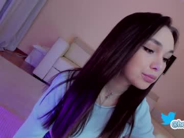 girl cam all day hollyextra image #3032604