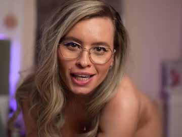 girl cam all day brandywhite image #3780978