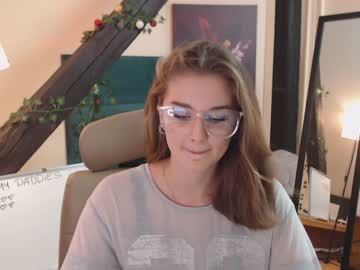 girl cam all day abi_i image #2528543