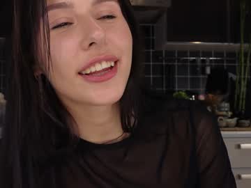 girl cam all day yononeey image #7477443