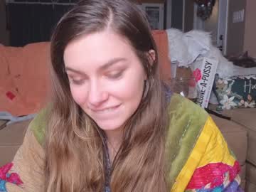 girl cam all day chroniclove image #8565326