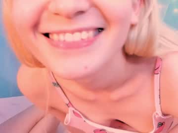 girl cam all day sinacampby image #327883