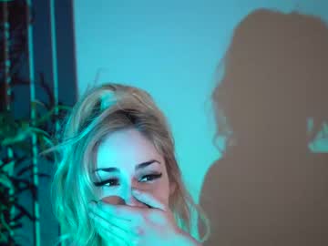 girl cam all day artoftease image #1225976
