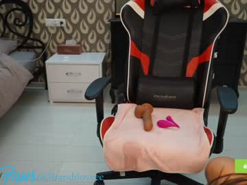 girl cam all day brandiloveee image #1115692