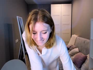 girl cam all day silver_gin image #6842874