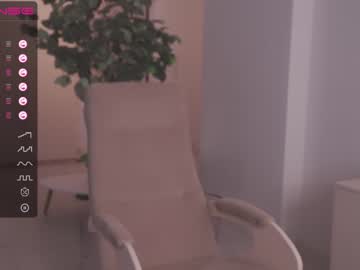 girl cam all day oki_dokie image #4824740