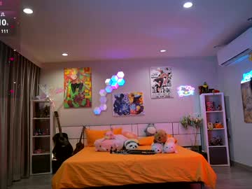 girl cam all day madnessalise image #8047316
