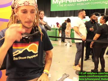 couple cam all day honeyand_thebear image #333973