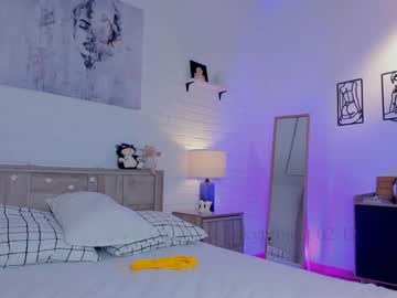 girl cam all day riskyproject image #5832761
