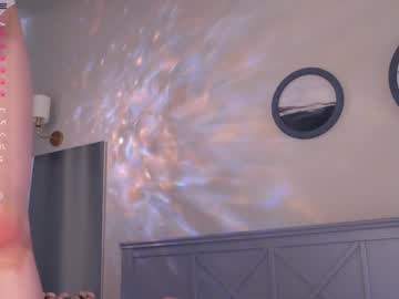 girl cam all day oki_dokie image #7440620