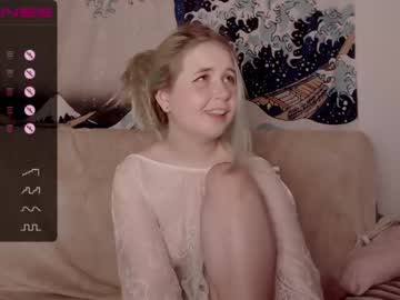 girl cam all day yoliverse image #2158897
