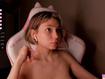 girl cam all day bzzzme image #7141273