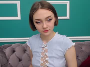 girl cam all day adelewilson__ image #358111