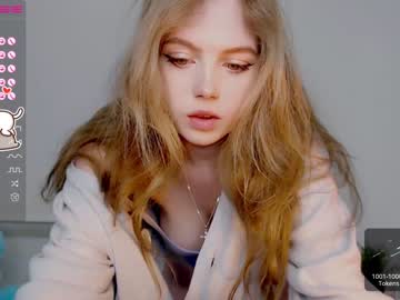 girl cam all day small_blondee image #3188251