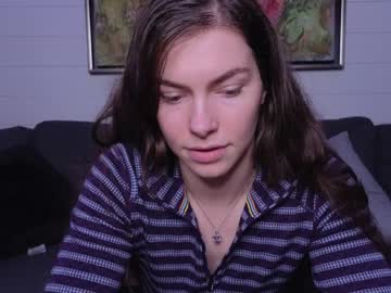 girl cam all day chroniclove image #3914397