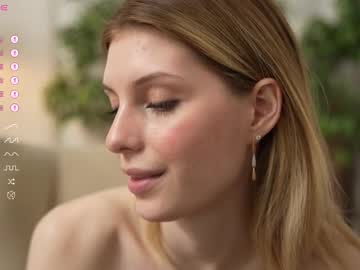 girl cam all day refined_style image #9407193