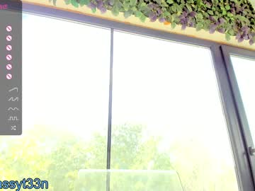 girl cam all day sassyt33n image #5104212