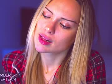 girl cam all day emmber image #2445683