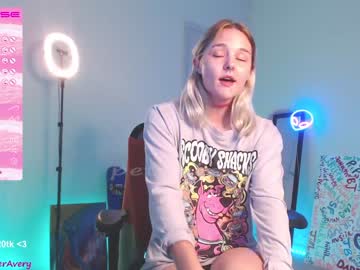 girl cam all day petitebrat image #4421896