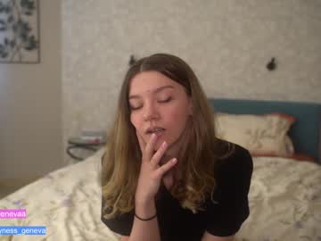 girl cam all day coyness_geneva image #3947347