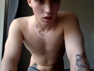 man cam all day nonrelevant01 image #531237