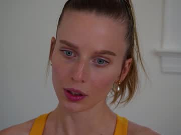 girl cam all day ellaa91 image #1854497